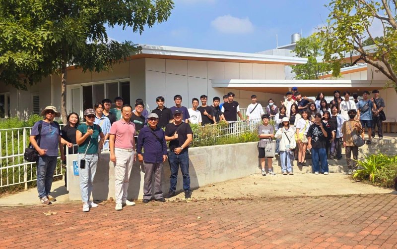 正修科大勇奪雙獎!就業學程接軌產業最前線。 正修科大勇奪雙獎!就業學程接軌產業最前線。