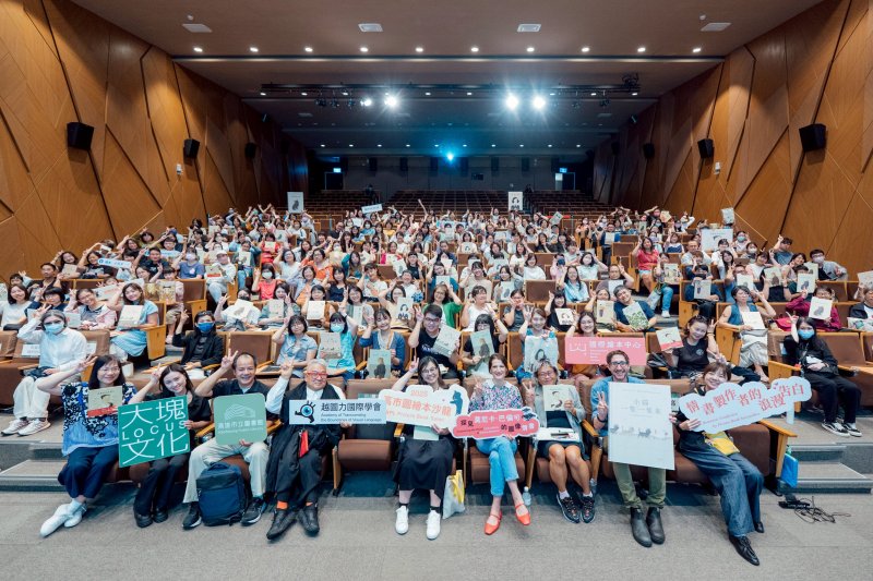 高市圖與越圖力國際學會合作，邀請義大利知名繪本插畫家莫尼卡‧巴倫可首度來台，帶來深具溫度的專題講座與創作工作坊。(高市圖提供)