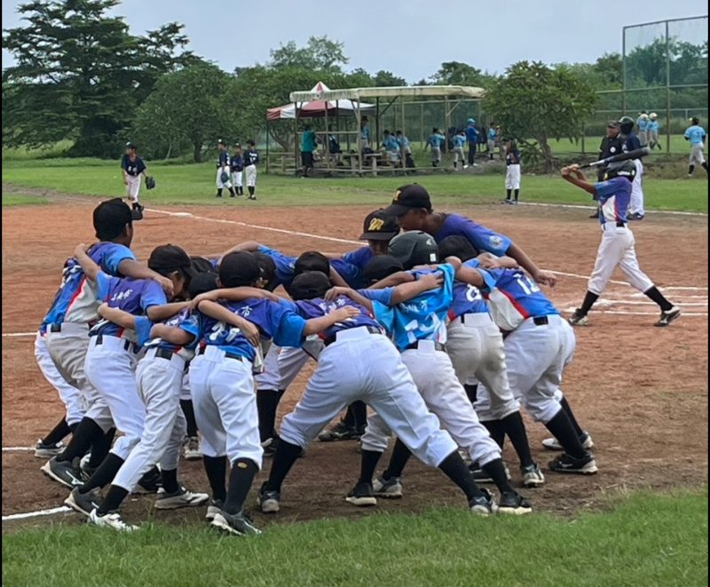 圖／拿下亞軍，美濃國小孩子們用汗水、淚水與笑容寫下屬於自己的棒球篇章！」（美濃國小提供）
