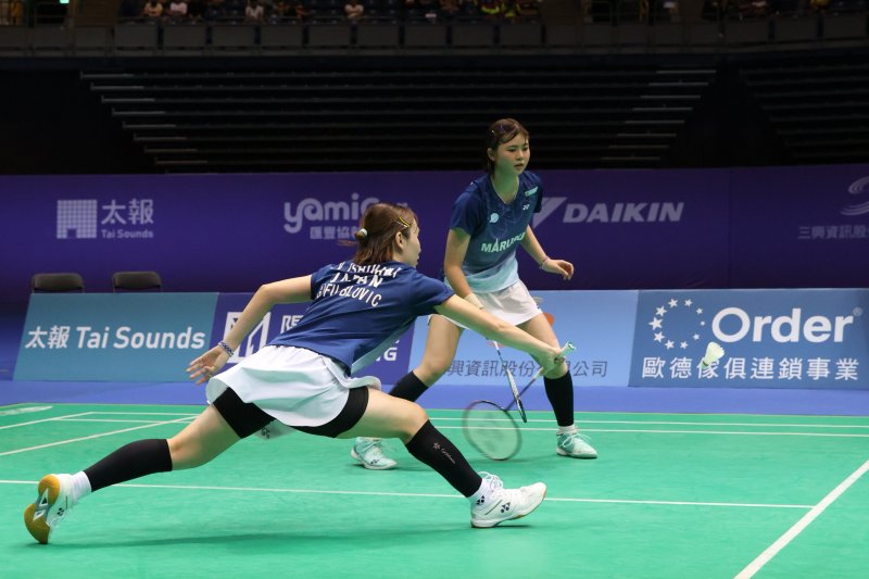 平本梨梨菜/石川心菜技高一籌 擊退同胞對手奪女雙冠軍。