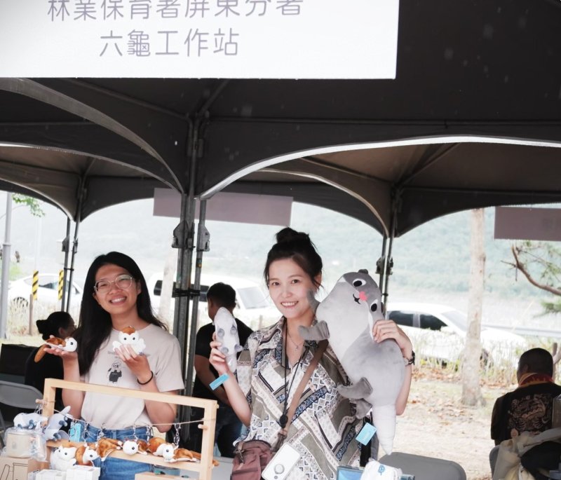 六龜好集市本週休二日於十八羅漢山服務區，工藝生活、風土農食、生態行旅、秋來逗遊等活動。 （黃山高攝）