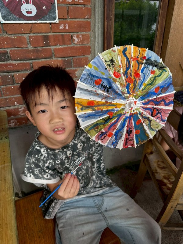 薛伯輝基金會攜手高雄市美濃國小，舉辦「走讀美濃」系列活動，帶領學生用雙腳與心靈閱讀家鄉文化。