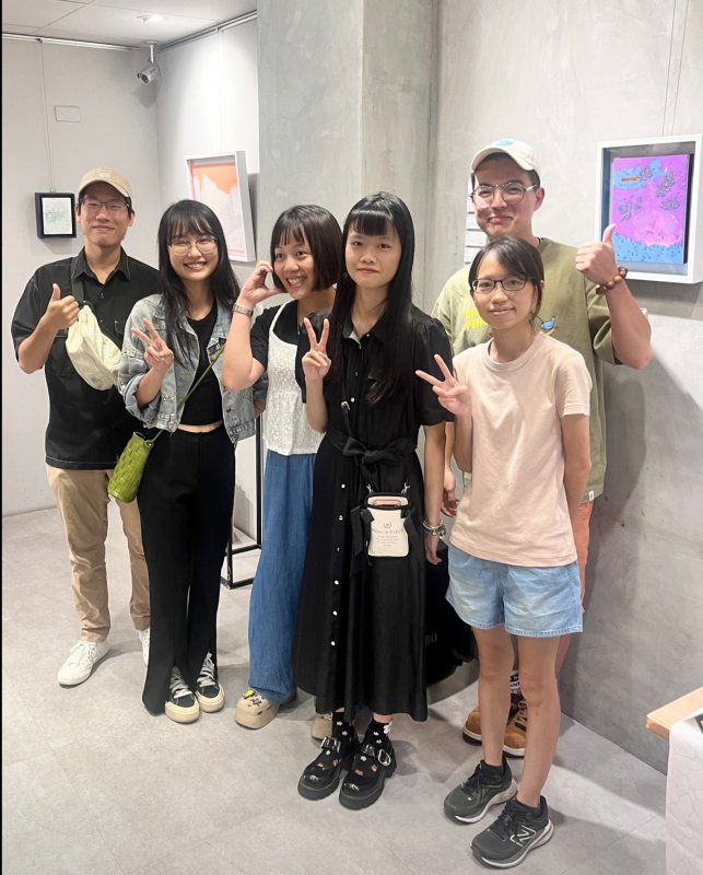 吳秉頤是高師大美術系研究所研究生，這次的展出，美術系老師、藝術家阿不拉也極力推薦。