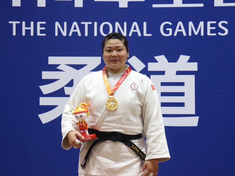 柔道女子組第七級金牌張齡方。