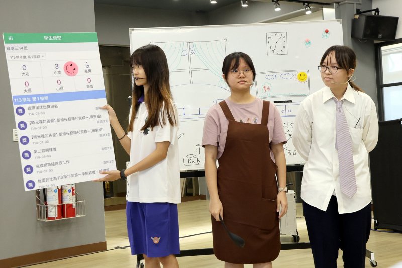 現場示範互動　展現數位教育魅力。