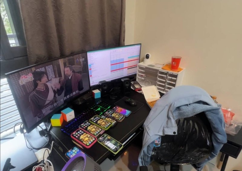 本案查扣物證驚人，包括手機64支、平板3支、筆電7台、電腦主機與螢幕、VPN設備、金融卡38張、現金31萬3,000元，以及市價高達62萬元黃金飾品、33萬元勞力士手錶，更有4輛豪華自小客車，總市值突破千萬元。