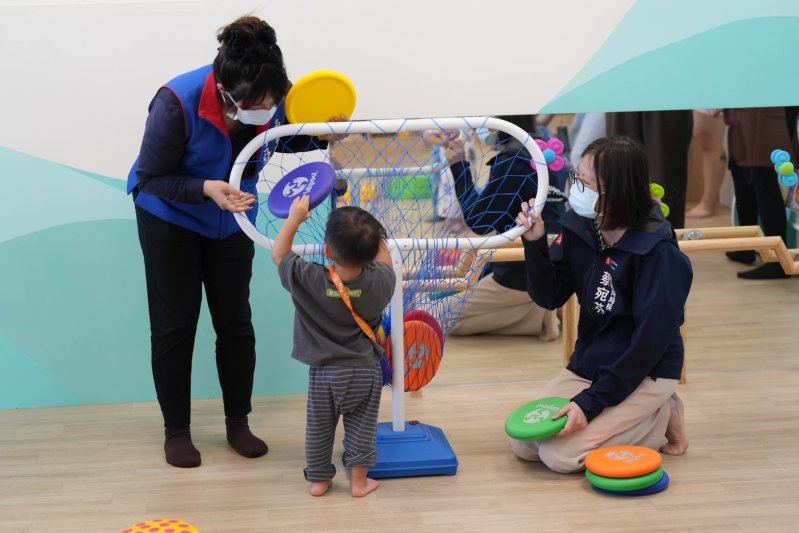 海景第一排托嬰中心啟用！茄萣家長搶先卡位。
