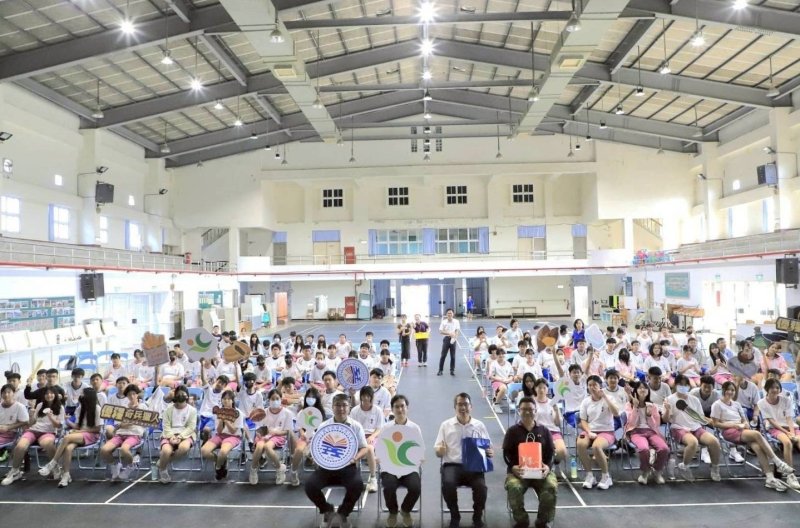 國立高雄科技大學推動國產雜糧食農教育，昨（7）日於高雄市南隆國中舉辦入校宣導活動，並推廣與遊戲化學習平台 PaGamO開發的食農教育遊戲「優糧奇兵獵人」。