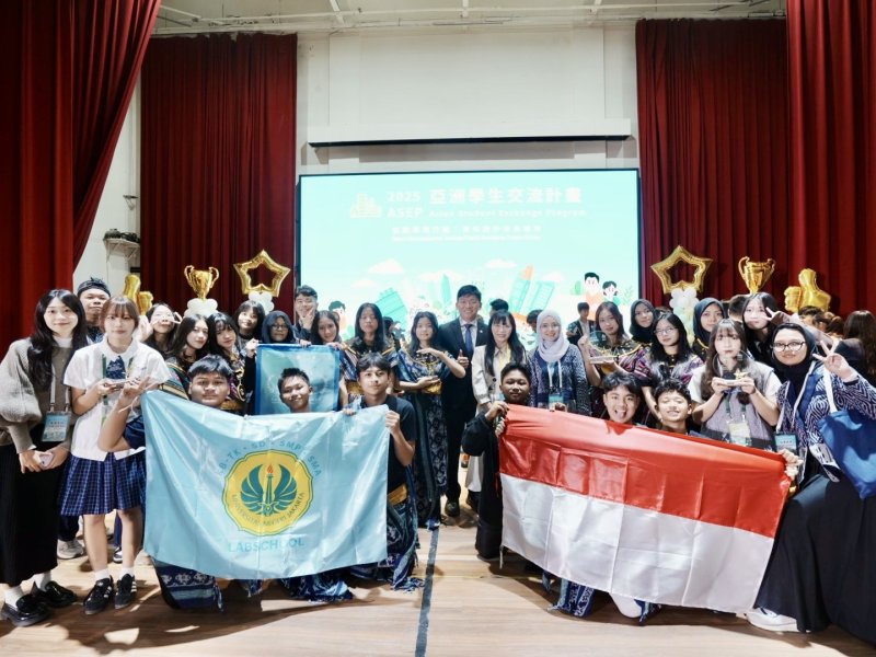 小港高中與印尼姐妹校連續第三年拿下白金獎，顯示雙方在跨國專題上的絕佳默契。