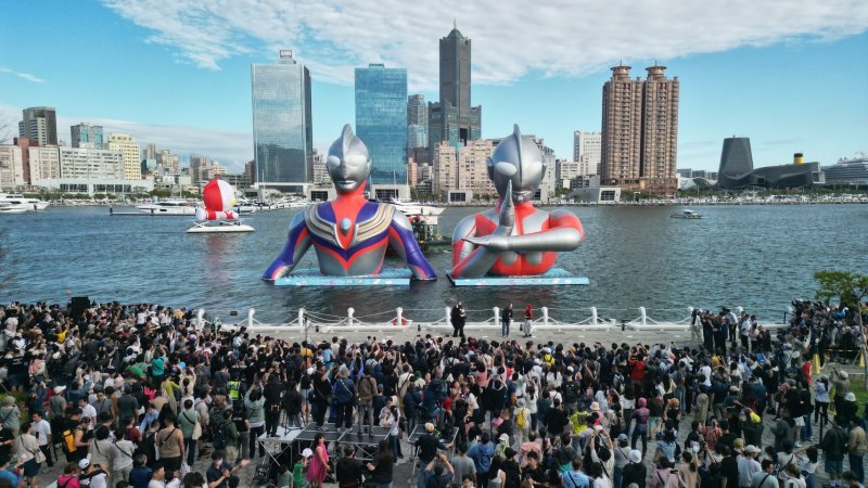 2026高雄冬日遊樂園圓滿閉幕，超人力霸王跨世代合體告別，留下最暖心的冬日記憶。(漾新聞記者陳雯萍攝)