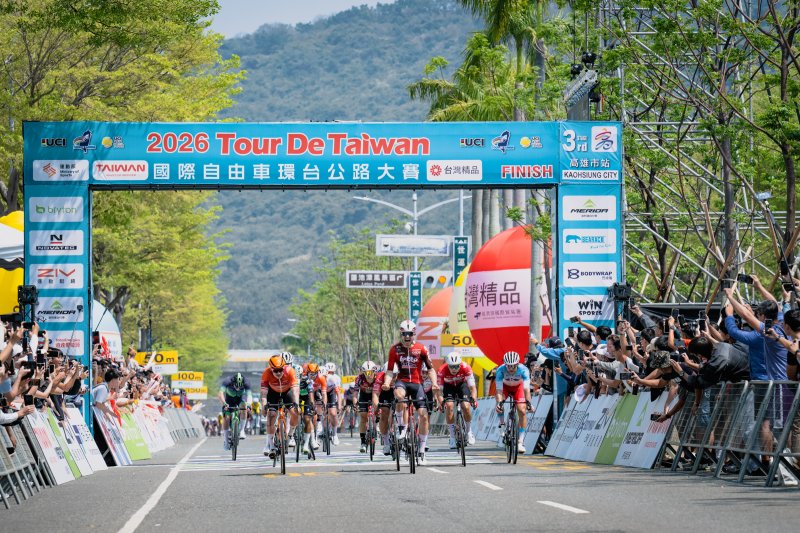 2026環台賽高雄市站由一級職業車隊比利時樂透隊格里塞爾(GRISEL Matys)以3小時06分28秒奪下單站冠軍。中華民國自由車協會提供 2026環台賽高雄市站由一級職業車隊比利時樂透隊格里塞爾(GRISEL Matys)以3小時06分28秒奪下單站冠軍。中華民國自由車協會提供