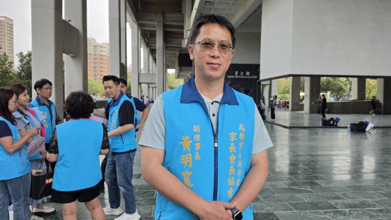 寫生比賽執行長,也是家長會長協會副理事長黃明寬。(漾新聞記者陳雯萍攝) 寫生比賽執行長,也是家長會長協會副理事長黃明寬。(漾新聞記者陳雯萍攝)