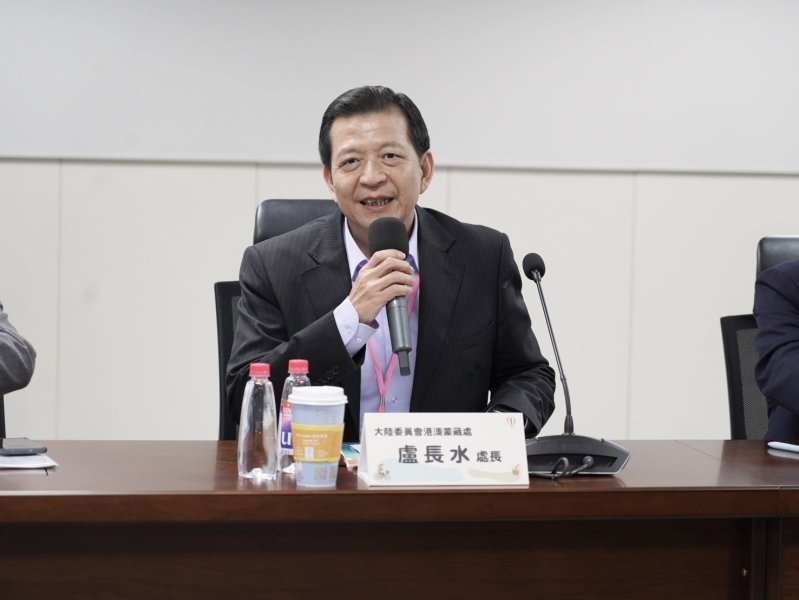 陸委會港澳蒙藏處處長兼策進會秘書長盧長水致詞。