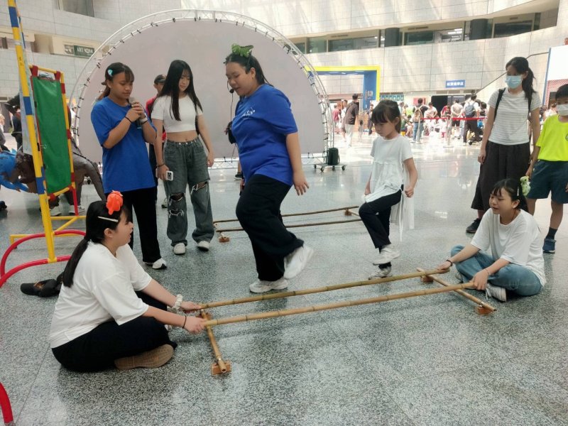 恐龍現身科工館　樹德家商帶動最萌童趣冒險。