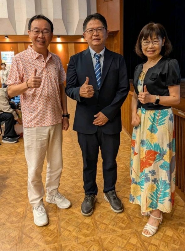 新興高中前會長，長期關心與支持音樂教育的高雄中學謝金秀會長，夫婿大博鋼鐵李宇山董事長。