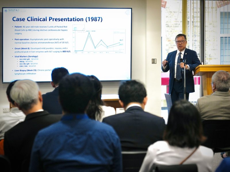 高雄醫學大學余明隆校長受邀於英國牛津大學發表「以病人為中心的轉譯研究:邁向消除C型肝炎之路」專題演講。 高雄醫學大學余明隆校長受邀於英國牛津大學發表「以病人為中心的轉譯研究:邁向消除C型肝炎之路」專題演講。