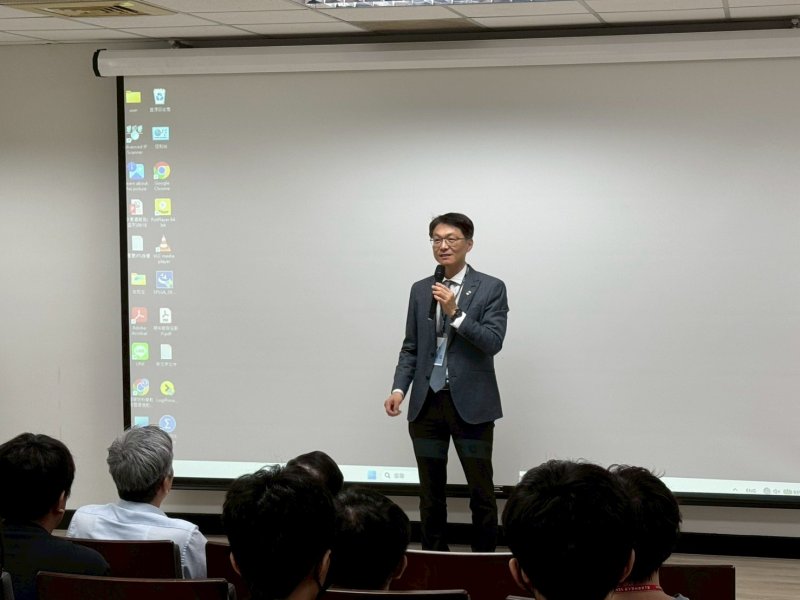 高雄地方檢察署黃元冠檢察長蒞臨開幕致詞 高雄地方檢察署黃元冠檢察長蒞臨開幕致詞