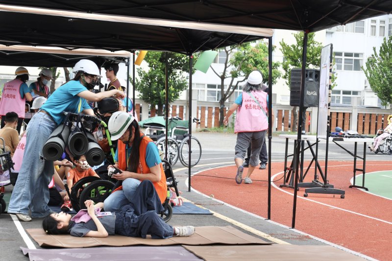 高雄市立高雄特殊教育學校演練。