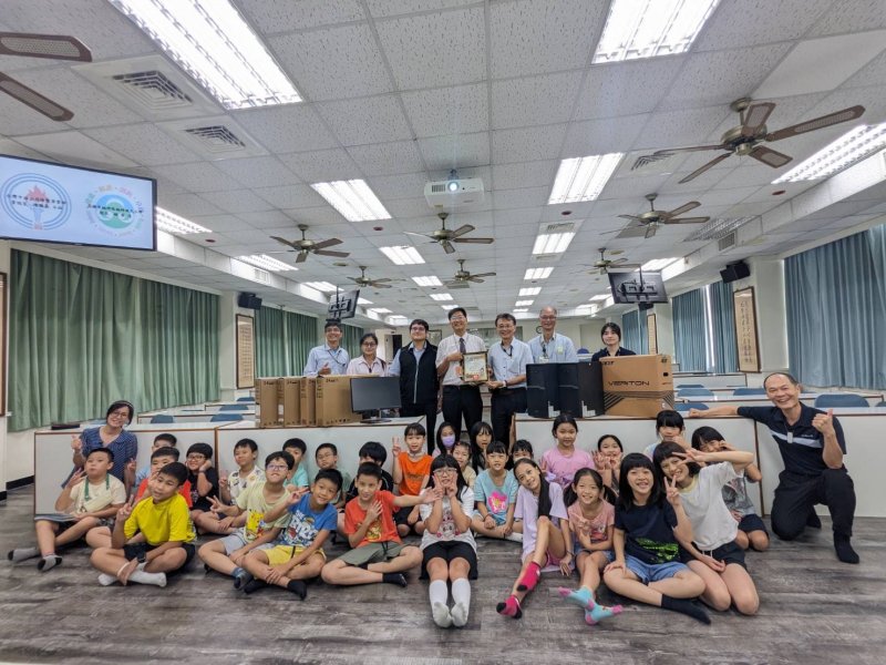 漾新聞|中油捐再生電腦 助學童迎向數位未來