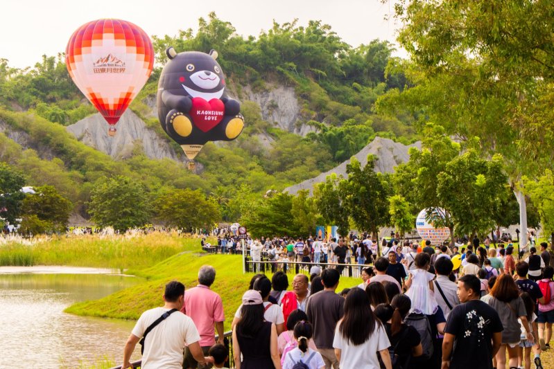 漾新聞|高雄月世界熱氣球盛會　三天湧入四萬人次
