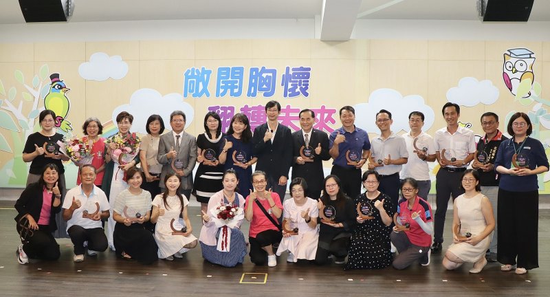 漾新聞｜教育局表揚社會與藝術教育貢獻者　善與美的力量感動高雄