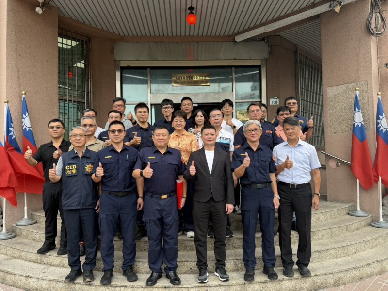 漾新聞| 連破四大案！曾俊傑親頒紅包肯定新興分局　盼治安滿意度再創高峰