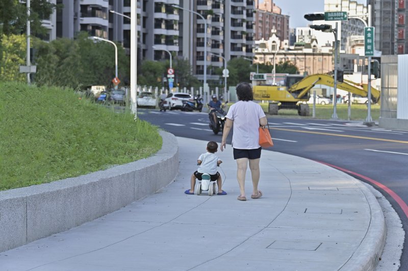 漾新聞| 楠梓金和街拓寬完工！後勁交通大升級 串聯捷運、公園、科技園區