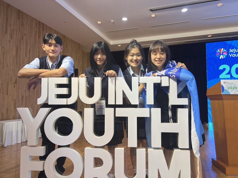 漾新聞|左營高中站上濟州國際舞台！臺灣青年論壇展實力「熱力應援舞嗨翻全場」