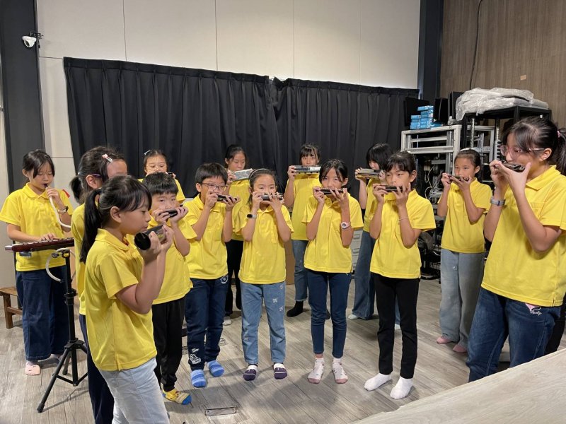 漾新聞|橋小口琴隊奏響新樂章　企業贊助點亮逐夢舞台