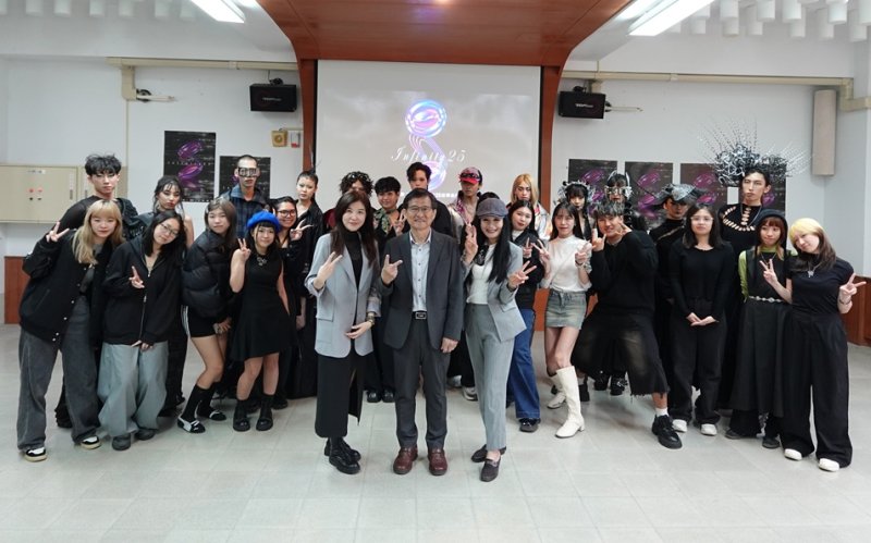 漾新聞｜《恆曦之鏡時尚綻放》樹德科大流設系畢展光影登場