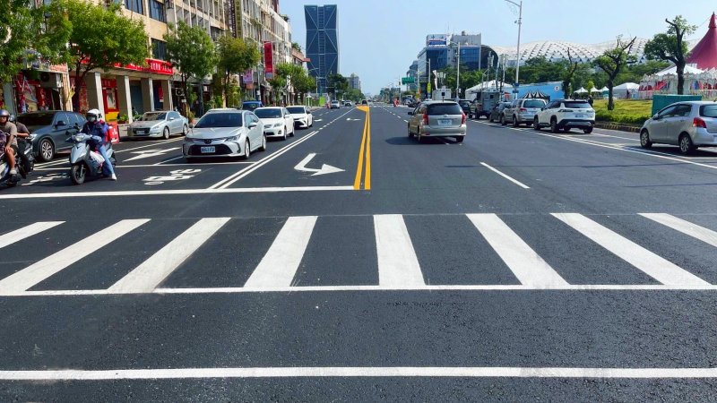 漾新聞｜亞灣交通再升級！中華五路成功二路翻新增左轉道更順暢
