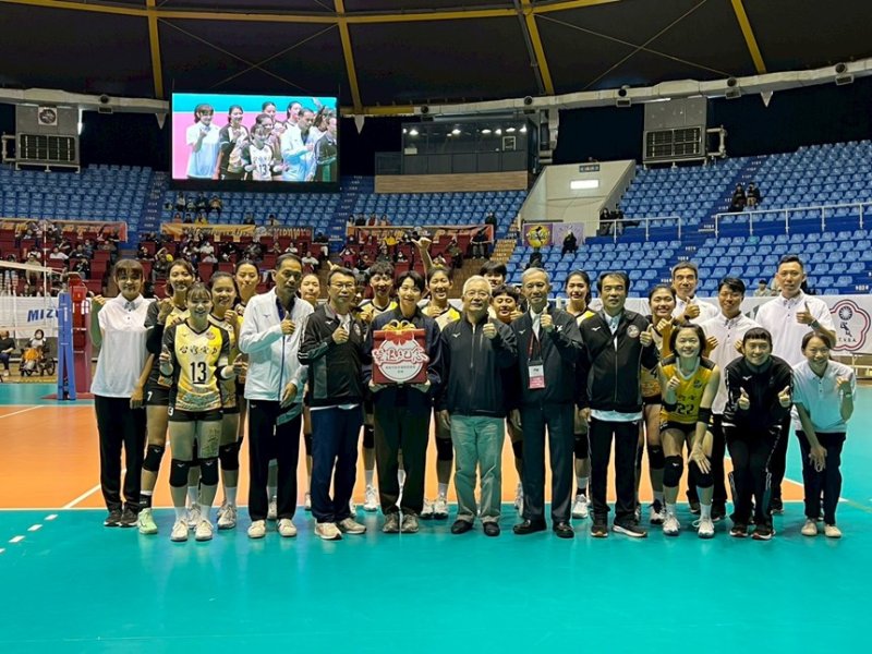 漾新聞｜鳳山體育館沸騰！高雄台電女排主場週「尬電」全場點亮