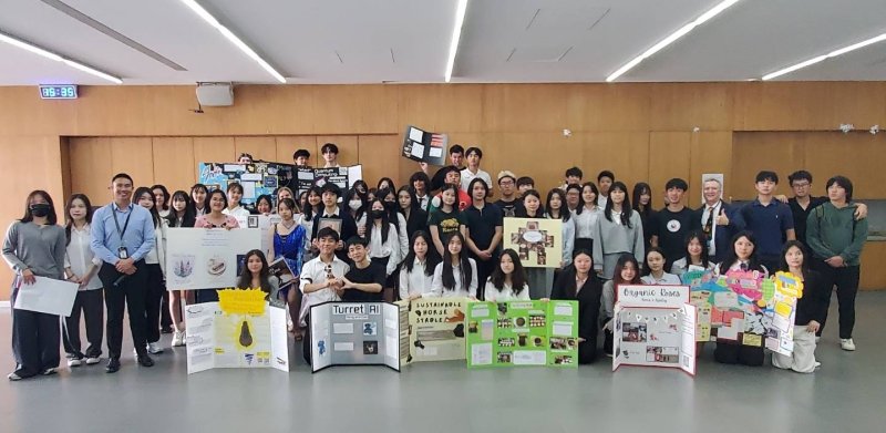 漾新聞｜高雄美國學校IB專案亮眼 十年級獨立研究用行動改變世界