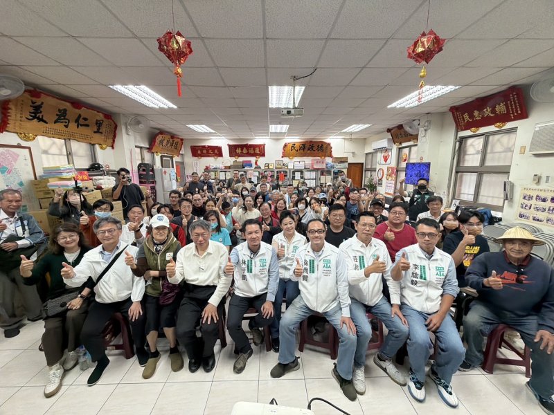 漾新聞｜柯文哲三民座談談交通與高齡　林于凱倡理財教育