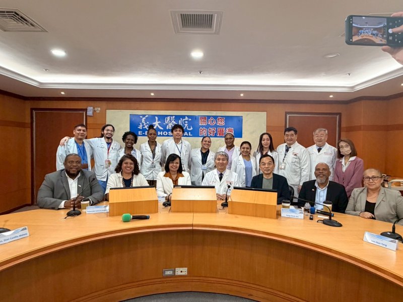 漾新聞| 貝里斯次長訪義守大學　攜手義大醫院打造國際醫學培訓基地