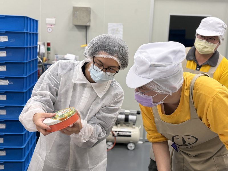 漾新聞｜百萬YouTuber開箱庇護工場 喜憨兒日常感動萬人