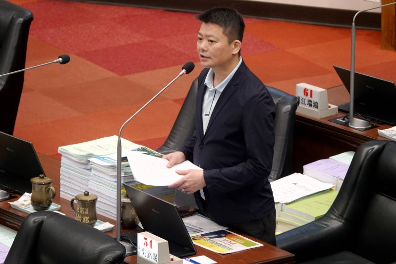 漾新聞| 青年失業率低仍北漂嚴重　曾俊傑籲做就業大調查找真相