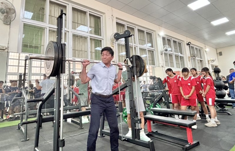 漾新聞｜399萬翻新岡山國中重訓室 強化安全助攻體育競技力