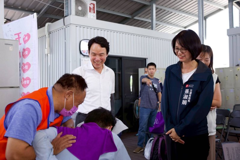 漾新聞｜高雄推五心公車駕駛服務 視障按摩進駐場站暖心升級