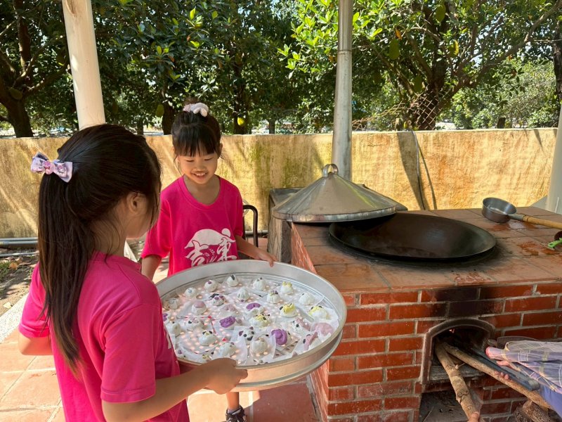 漾新聞｜吉東國小母親節做豬籠粄　孩子奉上手作禮感動家長