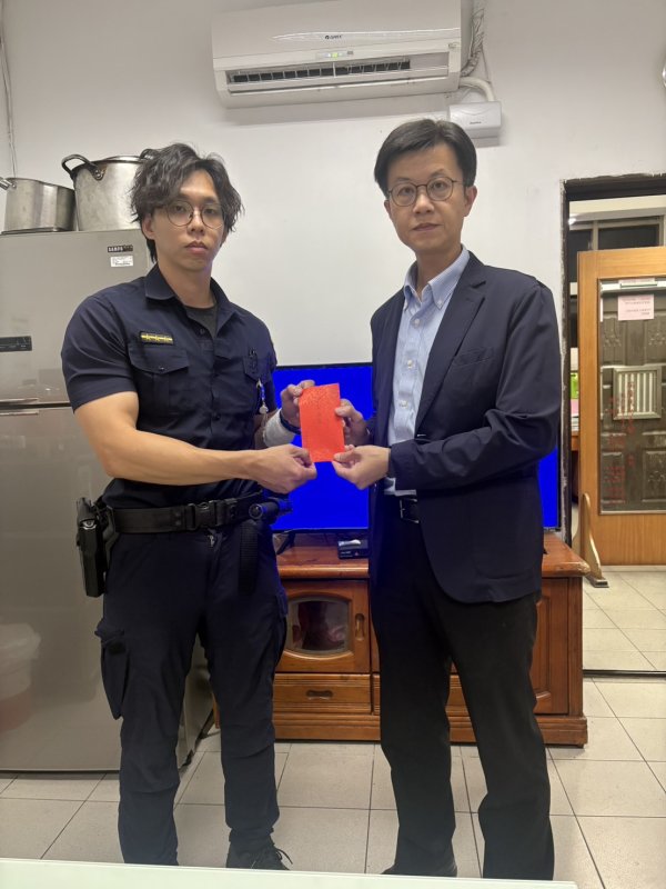 漾新聞|無照男衝撞警機車逃逸 前鎮警6小時火速逮人