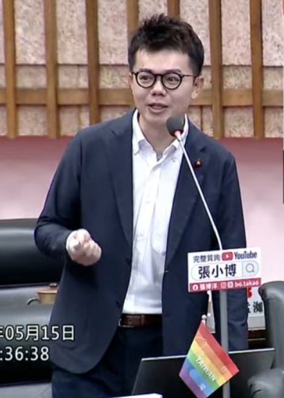 漾新聞｜張博洋倡人本交通零死亡 陳其邁允推智慧儀表板納青年參與