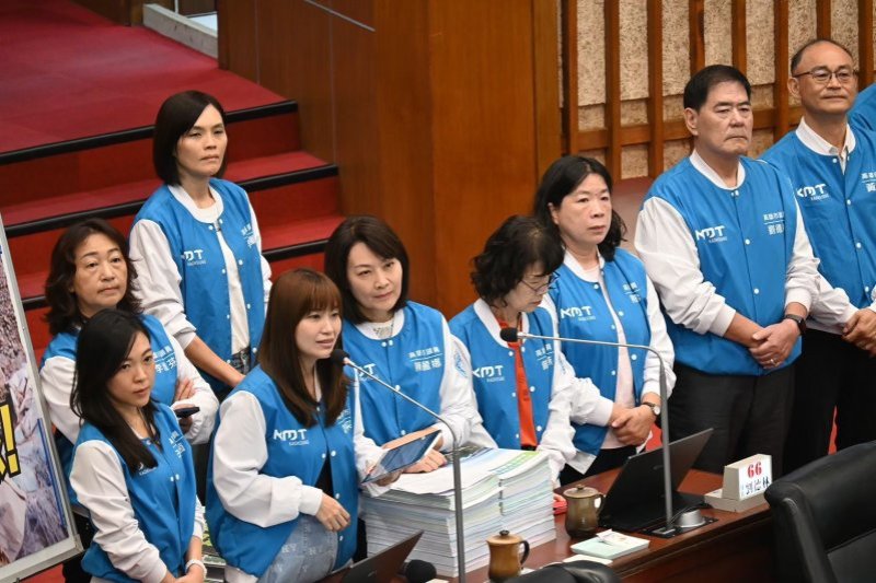漾新聞｜藍綠彈劾攻防升溫 國民黨團批民進黨抹紅失焦違憲政