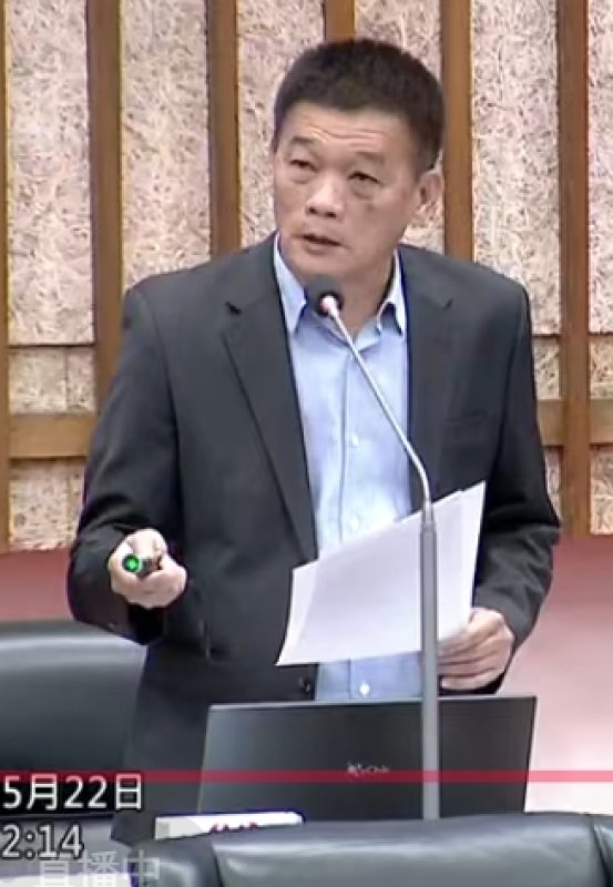 漾新聞｜人行道要平也要美 陳善慧促右昌街融入地方文化