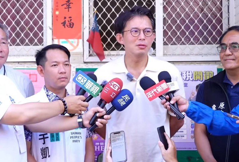 漾新聞｜民眾黨內外夾擊　黃國昌回應脫黨潮與民調質疑