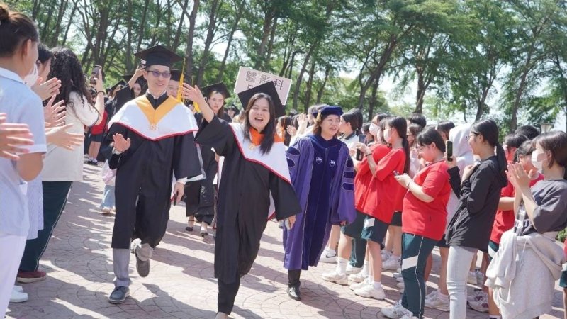 漾新聞|樹人醫專光影畢典溫馨登場　醫界大咖勉新鮮人帶著溫度前行