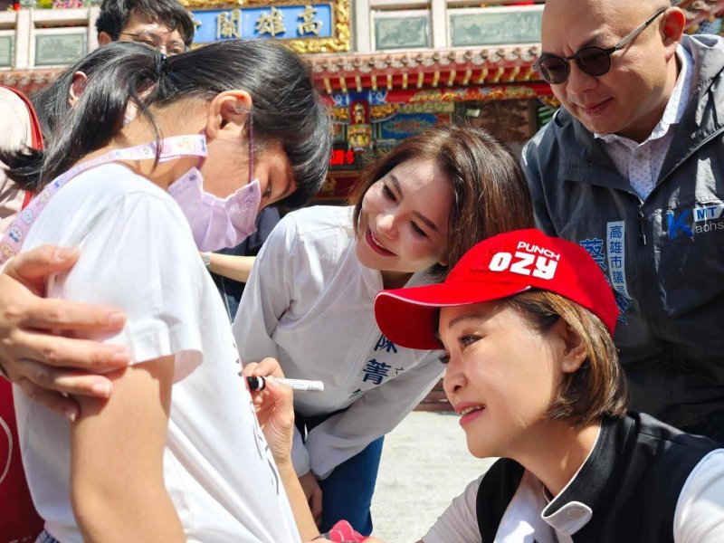 漾新聞|TVBS民調柯志恩緊咬賴瑞隆　陳菁徽稱高雄起風了