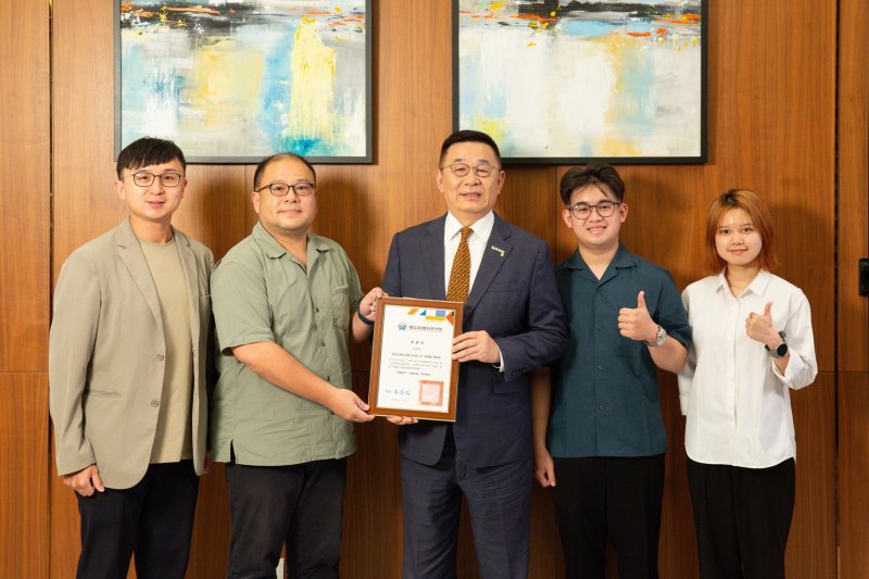 漾新聞｜從印刷科第一名到企業領航　林齊國獲全球留臺校友獎