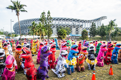 漾新聞|高雄富邦馬拉松首日230隻恐龍先登場 彷彿侏儸紀公園