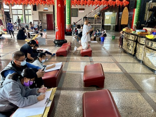 漾新聞 | 廟堂變畫堂！鎮南宮寫生活動匯聚66校藝術能量